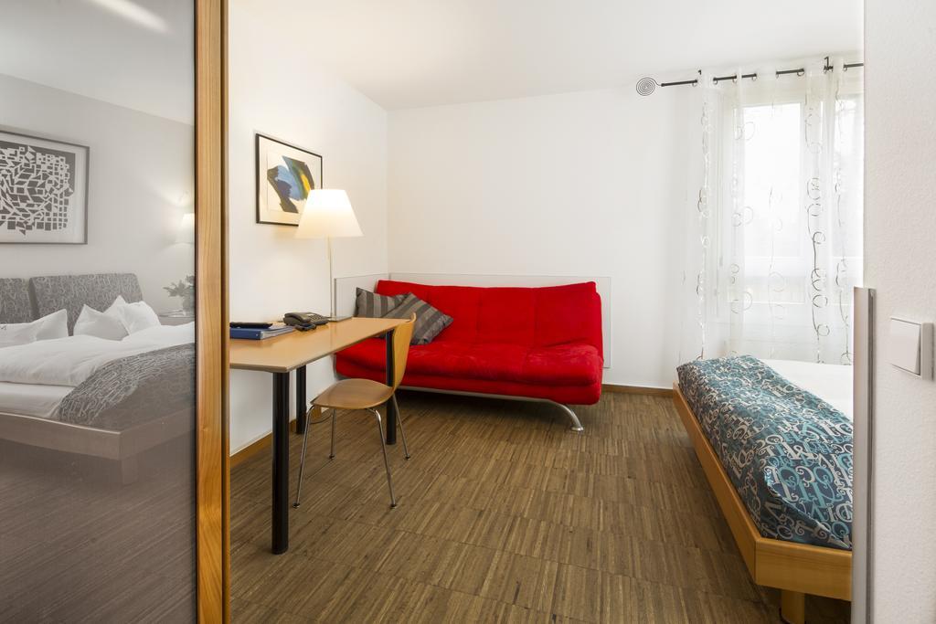 Business & Art Hotel Markgraf Emmendingen Chambre photo